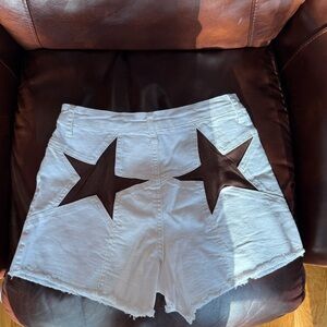Wisteria Lane women’s shorts NWT